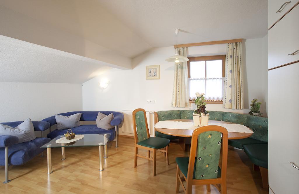レンゲンフェルト Ferienbauernhof Wendlshofヴィラ 部屋 写真